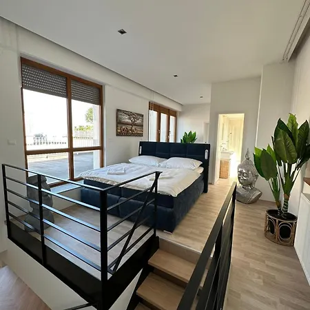 Luxury Penthouse At The Historical Centre Parking Apartmán *