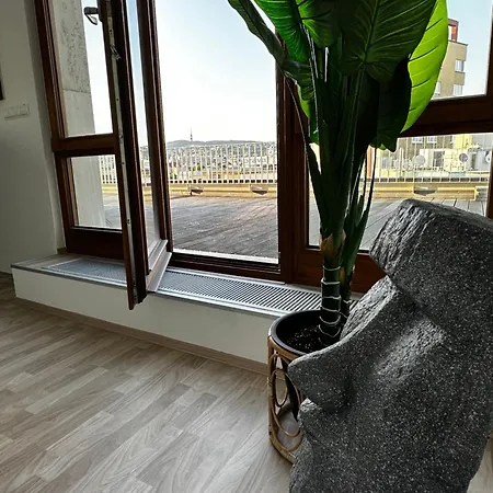 Luxury Penthouse At The Historical Centre Parking Apartment